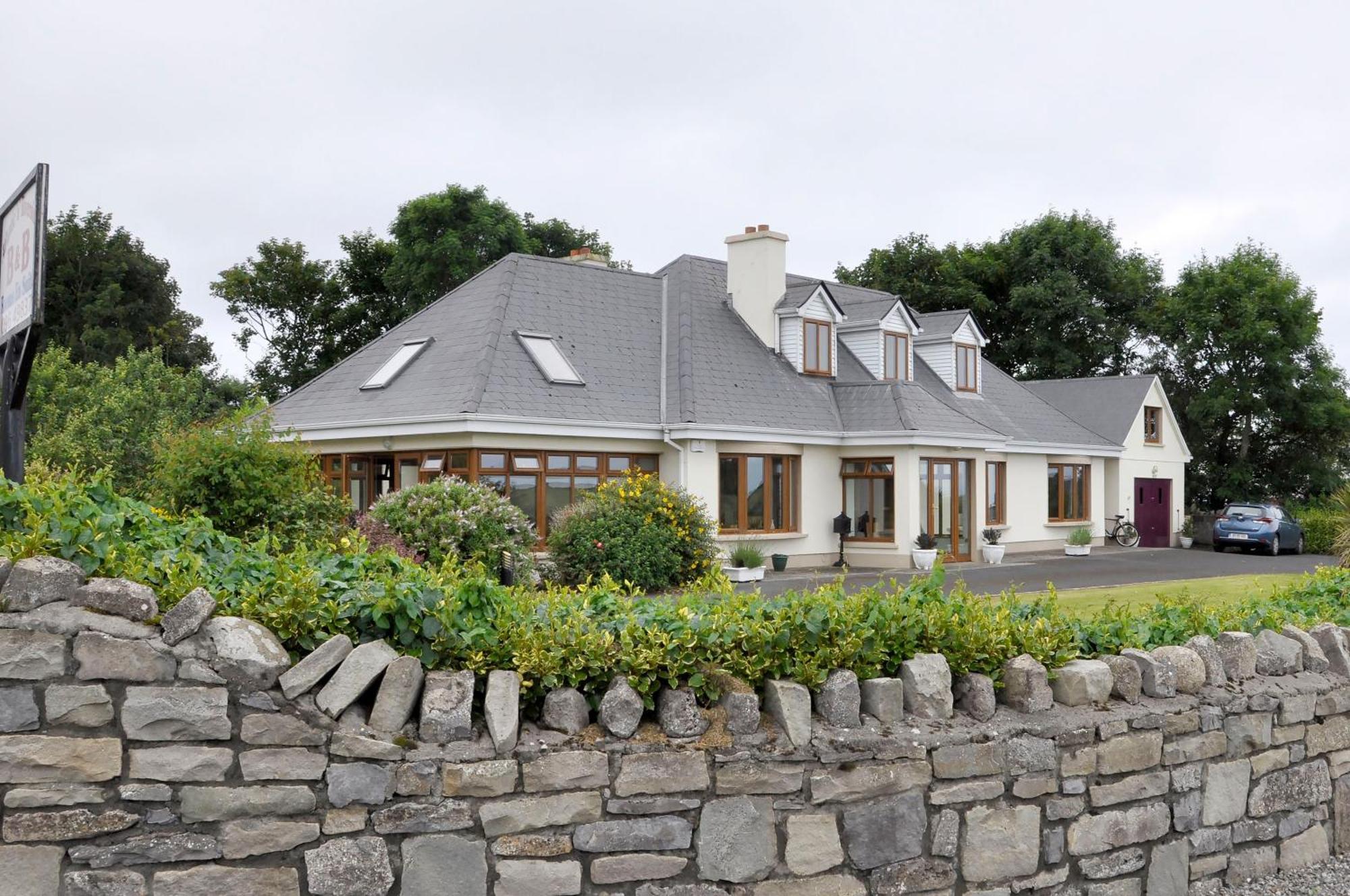 Atlantic 'N' Riverside B&B Easkey 외부 사진